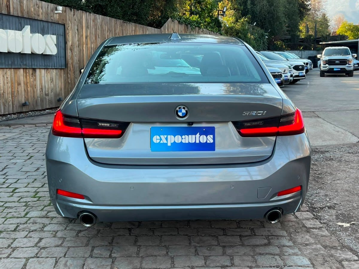 2023 BMW 320 DYNAMIC Gris - Miniatura 5