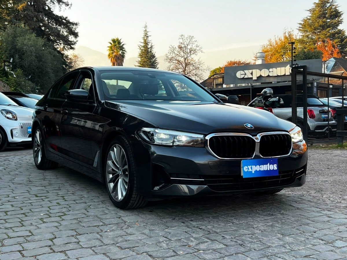 2022 BMW 520 D Negro - Imagen 1