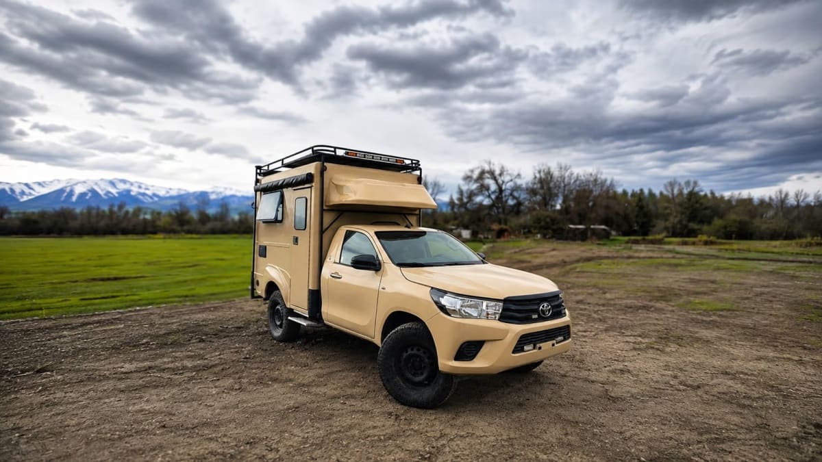 2018 Toyota Hilux Blanco - Miniatura 4