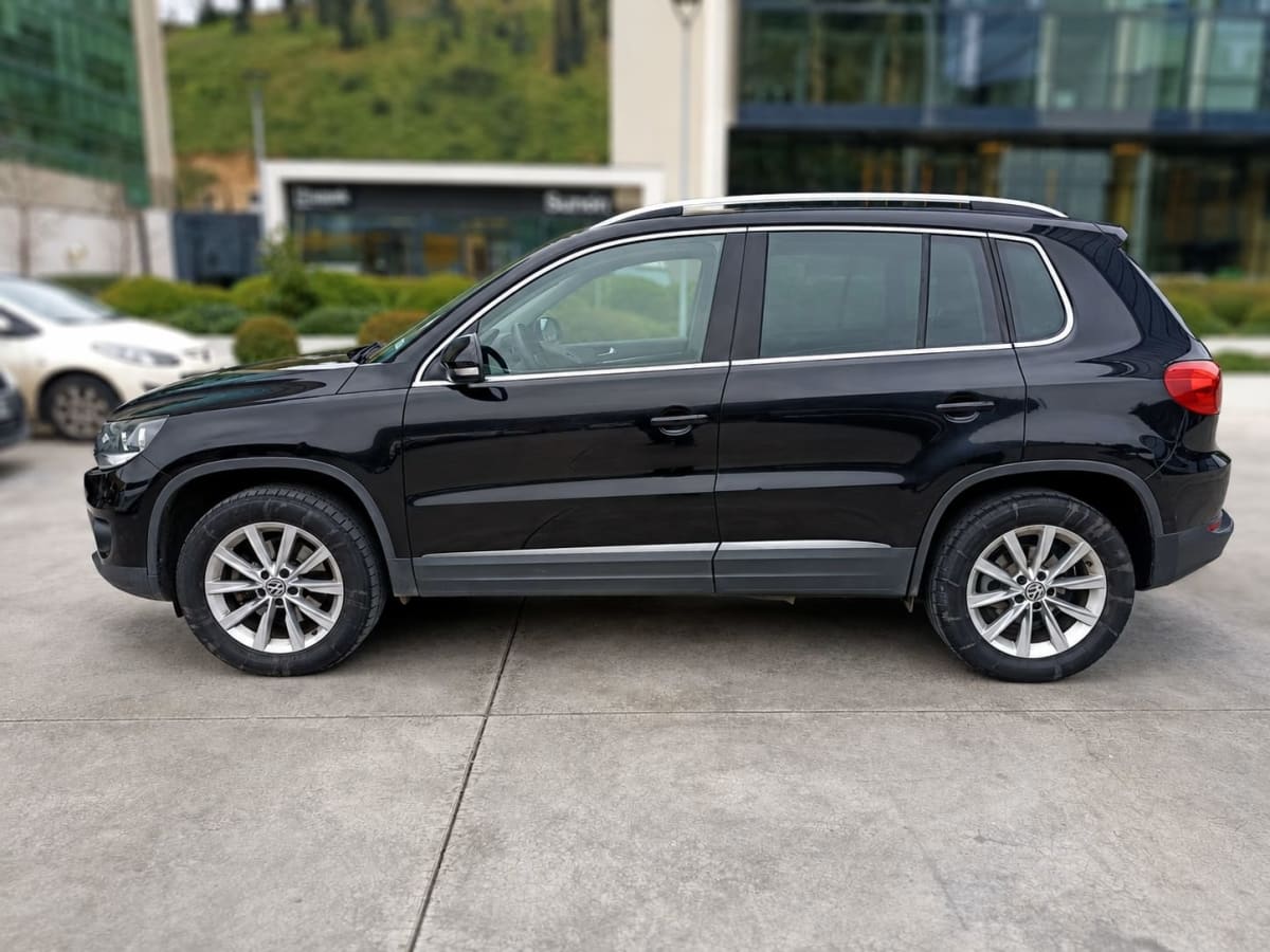 2013 Volkswagen Tiguan TDI Negro - Miniatura 3