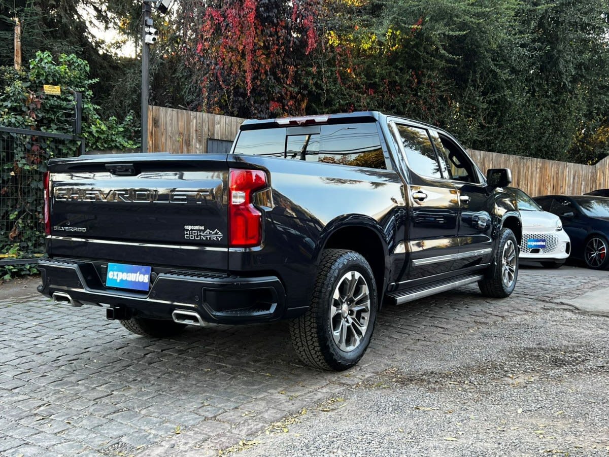 2024 CHEVROLET SILVERADO HIGH Negro - Miniatura 4