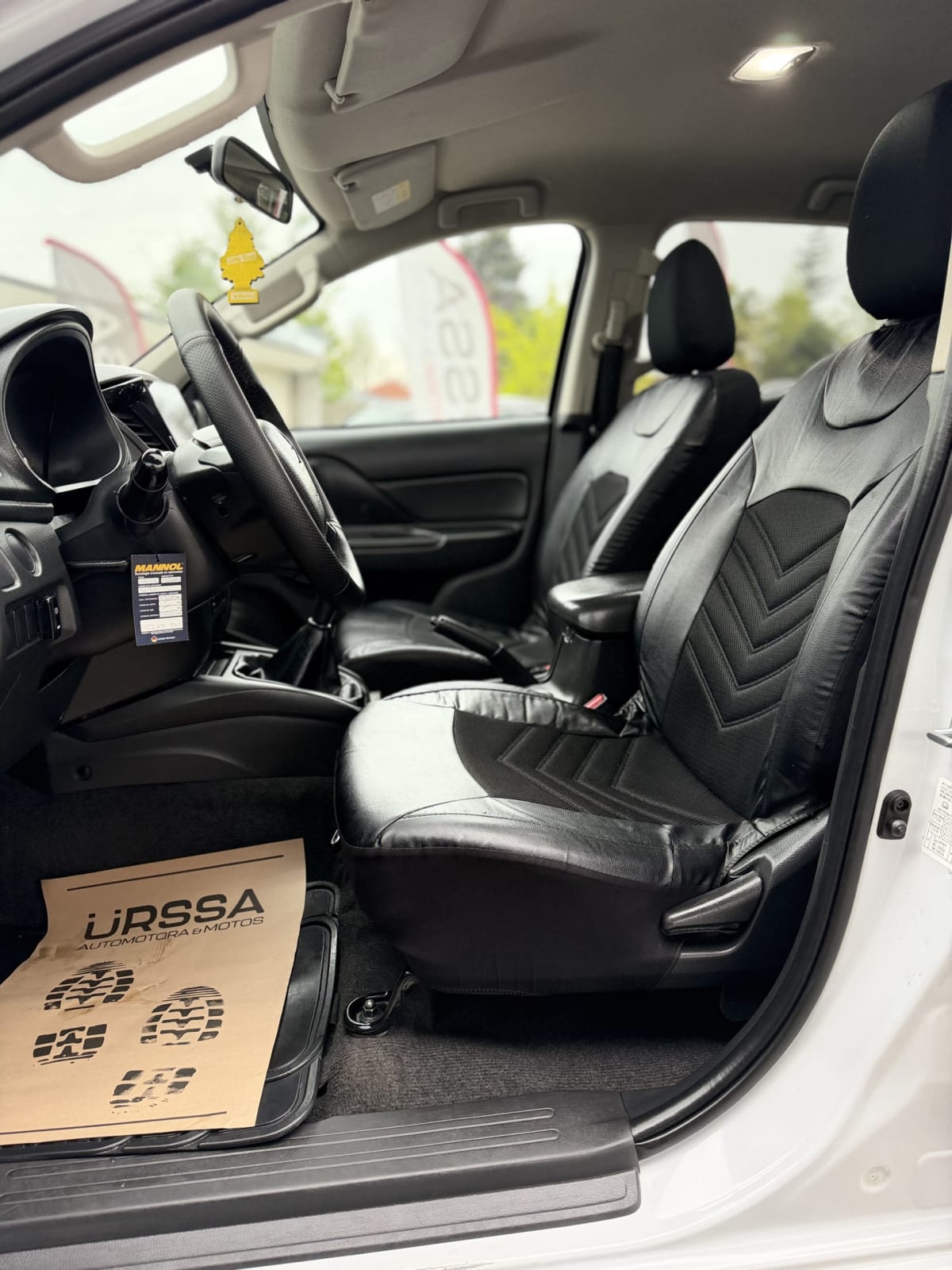 2021 Mitsubishi L200 Work - Miniatura 7