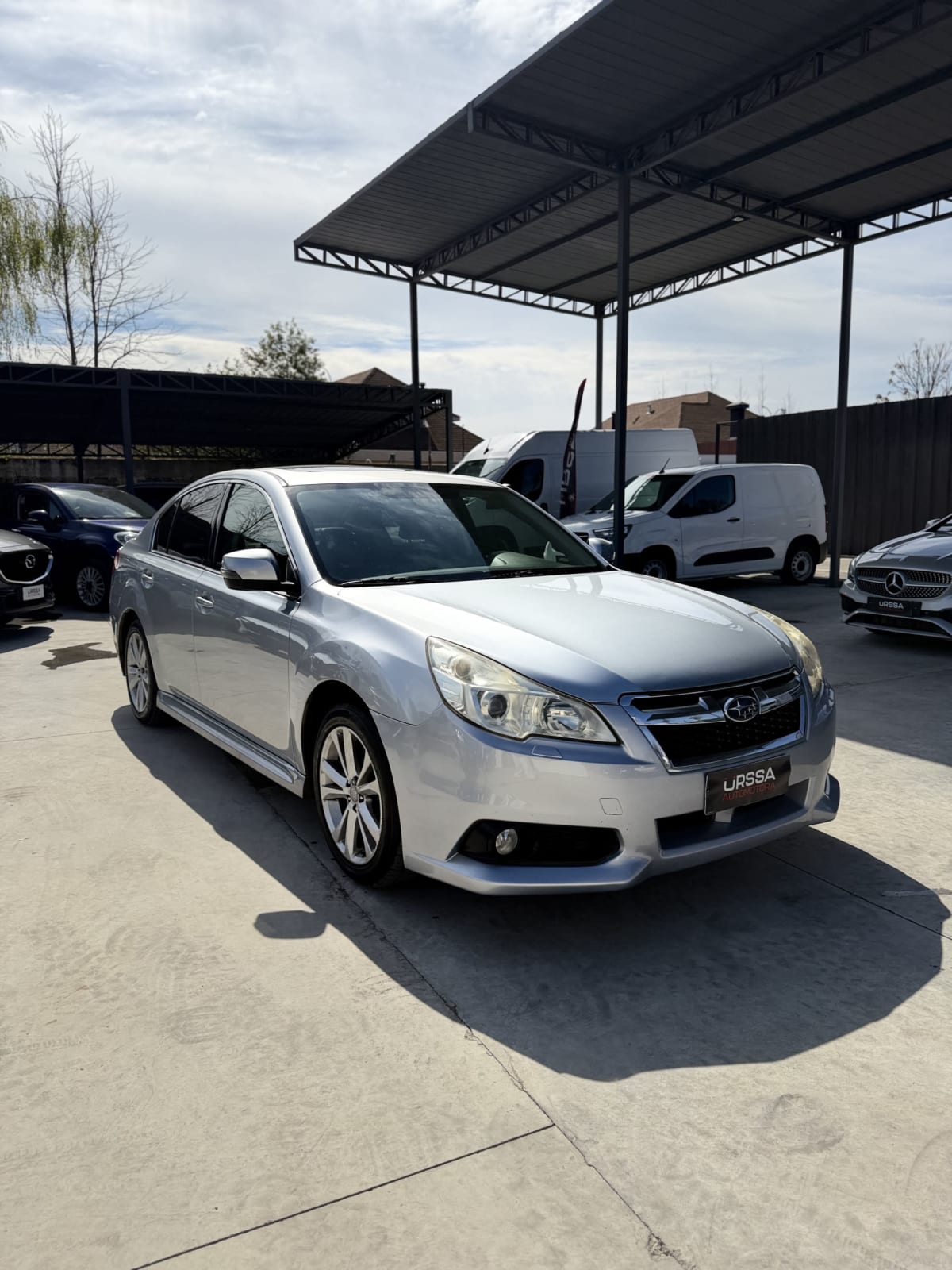 2014 Subaru Legacy LTD - Miniatura 3