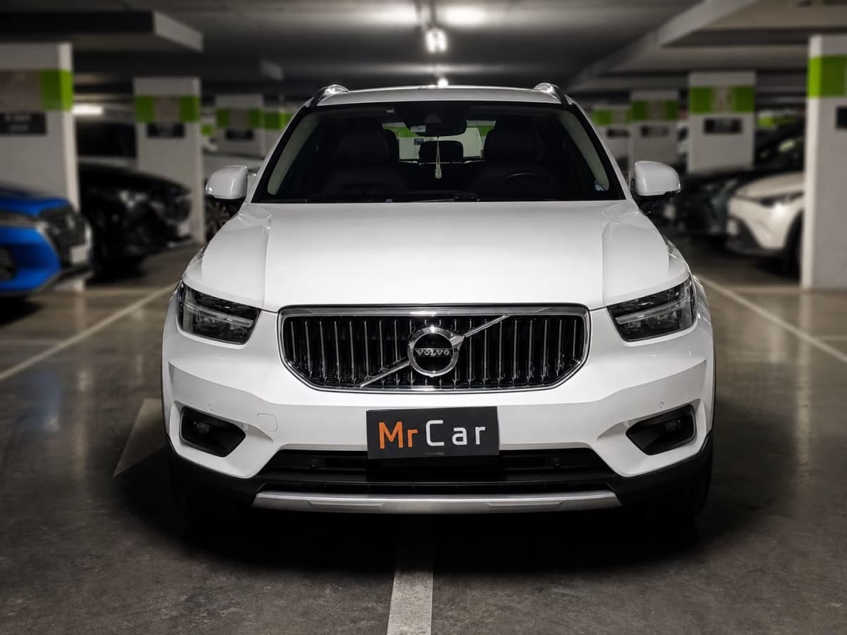 2022 Volvo Xc40 Inscription Blanco - Imagen 1