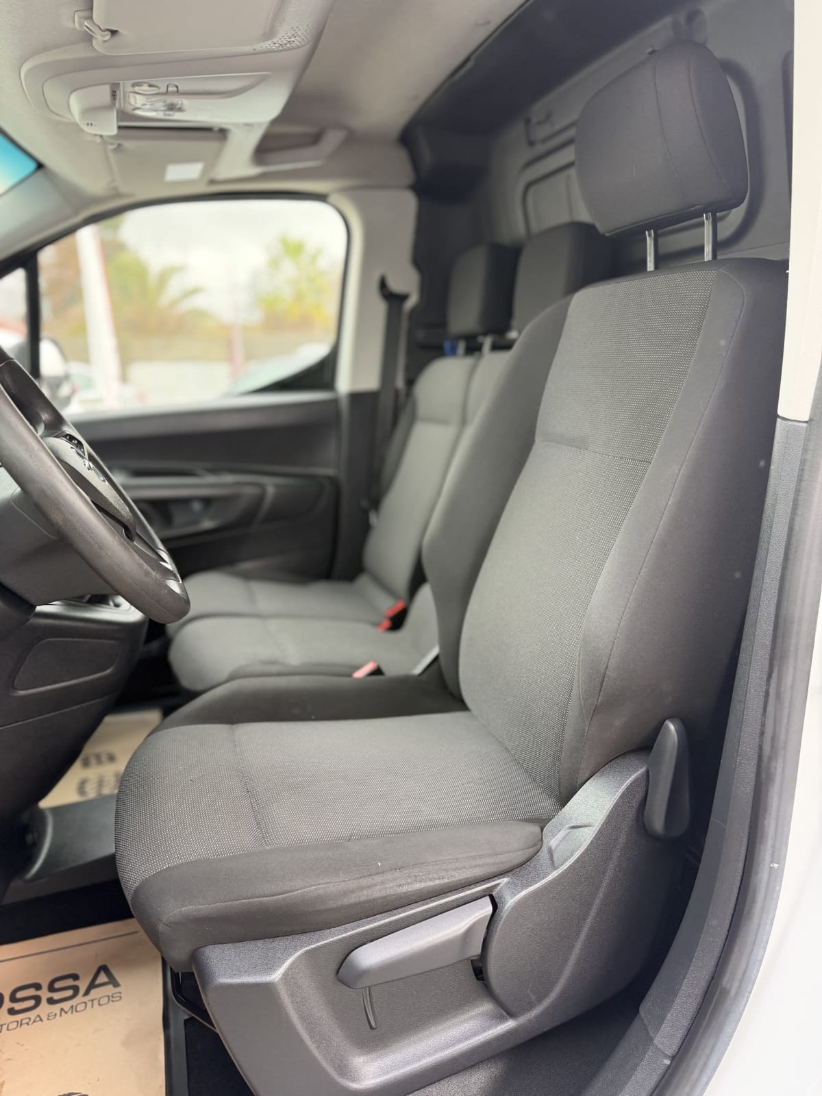 2022 Opel Combo 1.6 - Miniatura 7