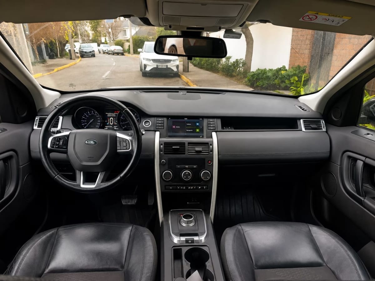 2015 Land Rover Discovery Gris - Miniatura 8