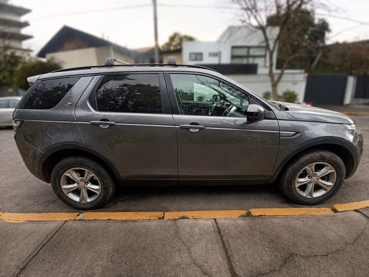2015 Land Rover Discovery Gris - Miniatura 10