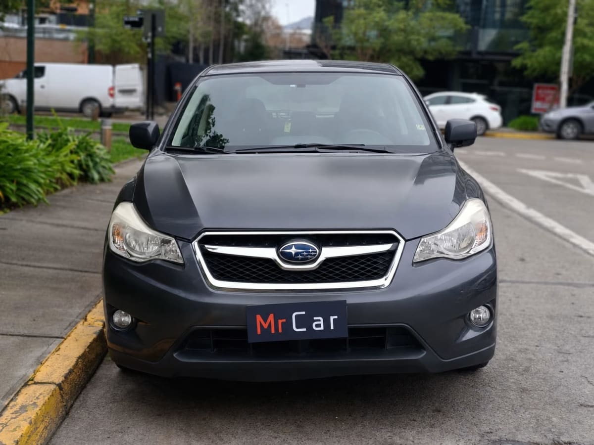 2015 Subaru XV Gris - Imagen 1
