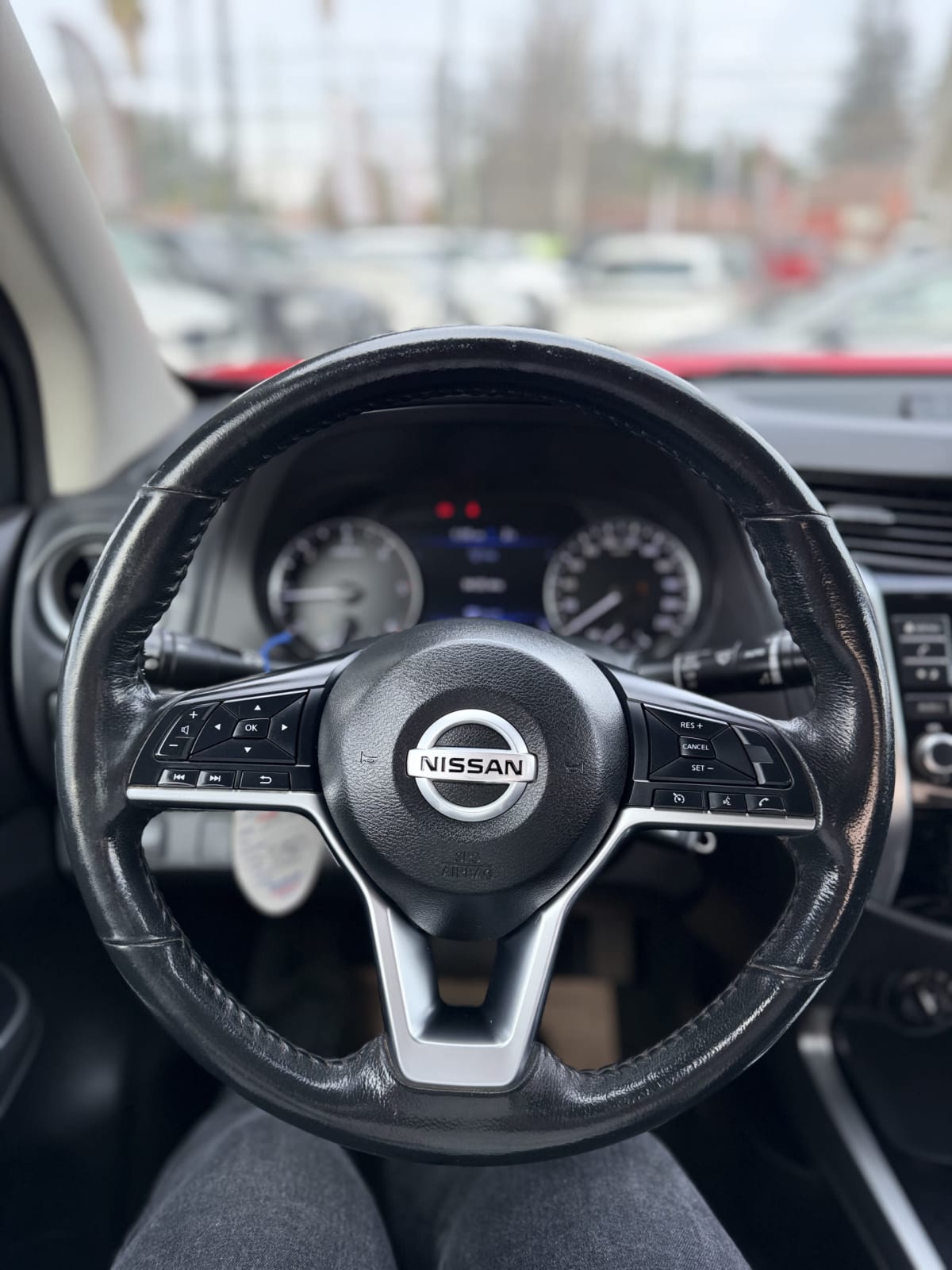 2021 Nissan Navara 2.3 - Miniatura 10