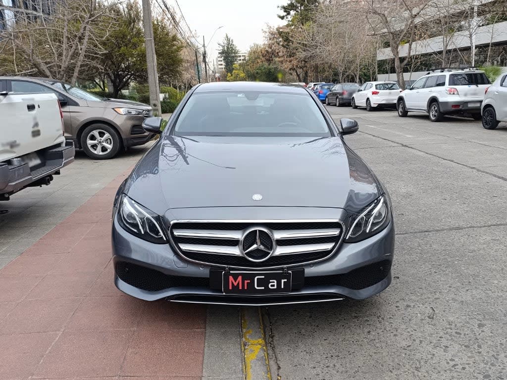 2017 Mercedes-Benz E220 D Gris - Imagen 1
