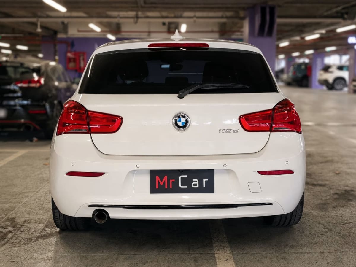 2020 BMW 118d Blanco - Miniatura 5
