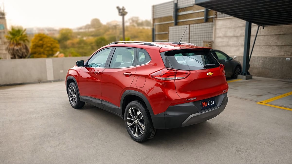 2026 Chevrolet Tracker Rojo - Miniatura 4
