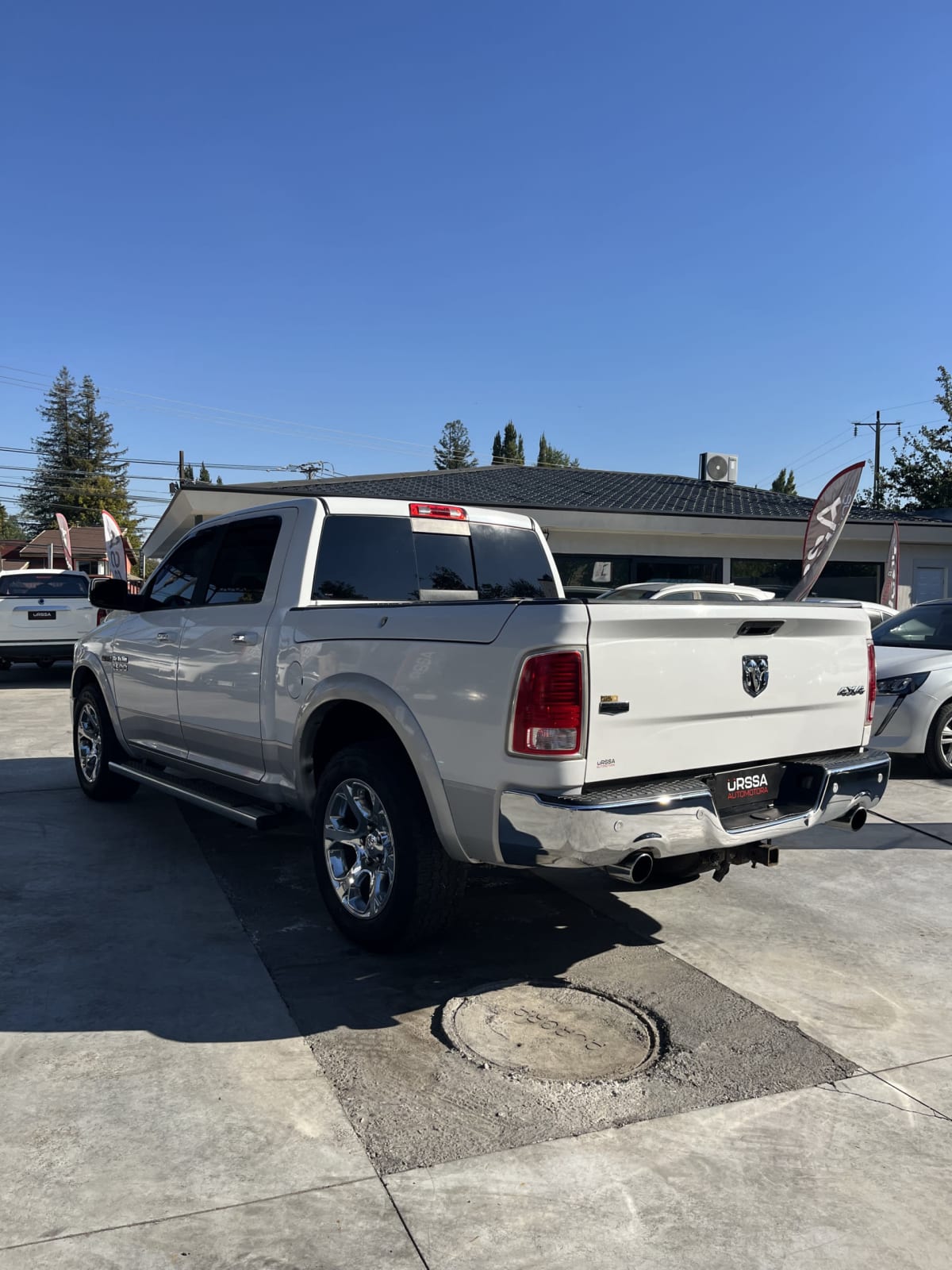 2017 RAM 1500 Laramie - Miniatura 7