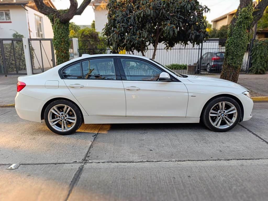 2017 BMW 318 LCI Blanco - Miniatura 10