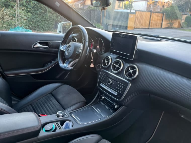 2018 Mercedes-Benz A 200 2.1 - Miniatura 9
