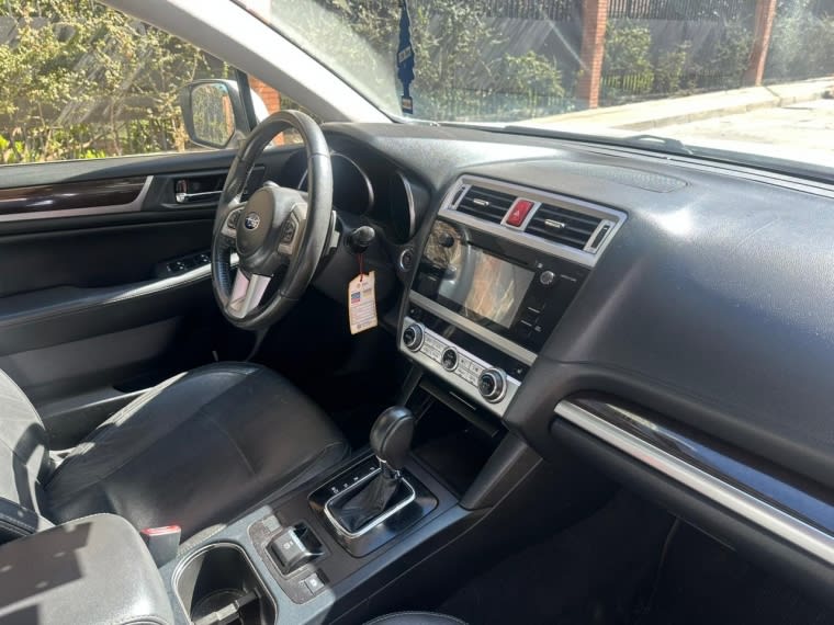2016 Subaru Legacy 2.5i - Miniatura 7