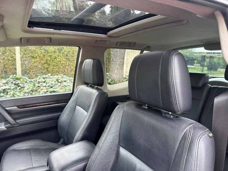 2016 Mitsubishi Montero Sport 2.4 - Miniatura 7