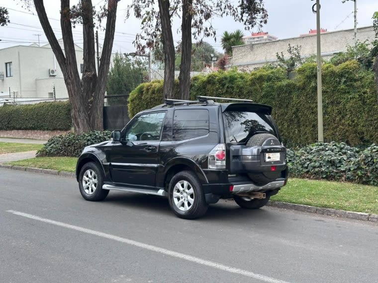 2016 Mitsubishi Montero Sport 2.4 - Miniatura 9