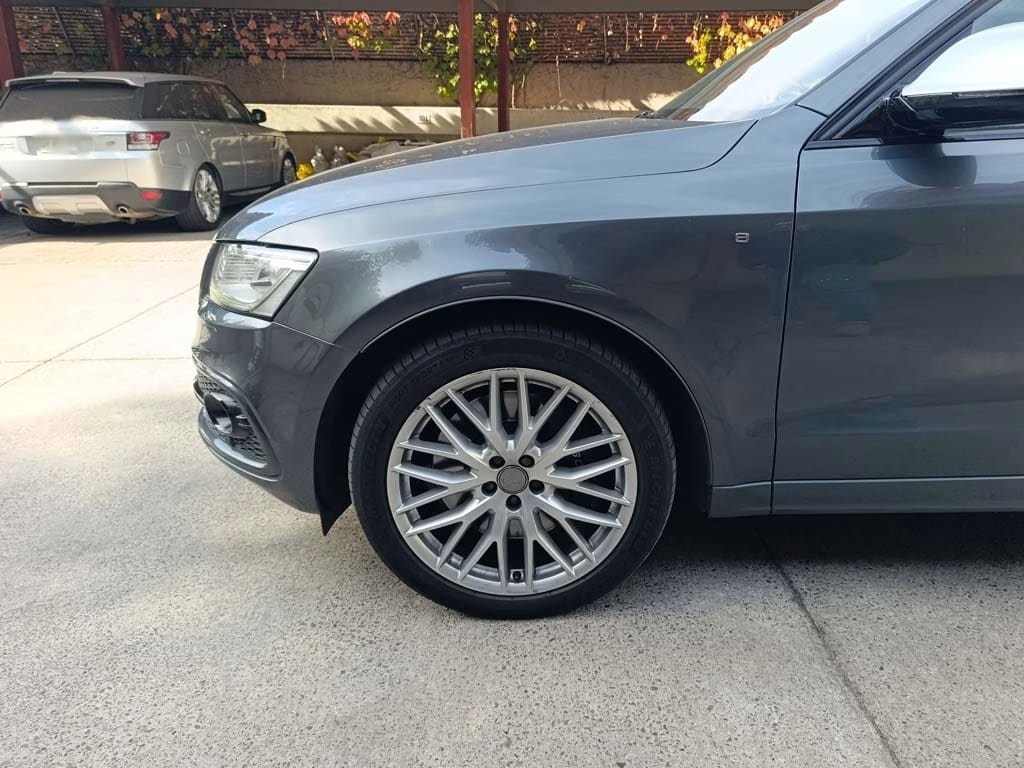 2017 Audi Sq5 Gris - Miniatura 9