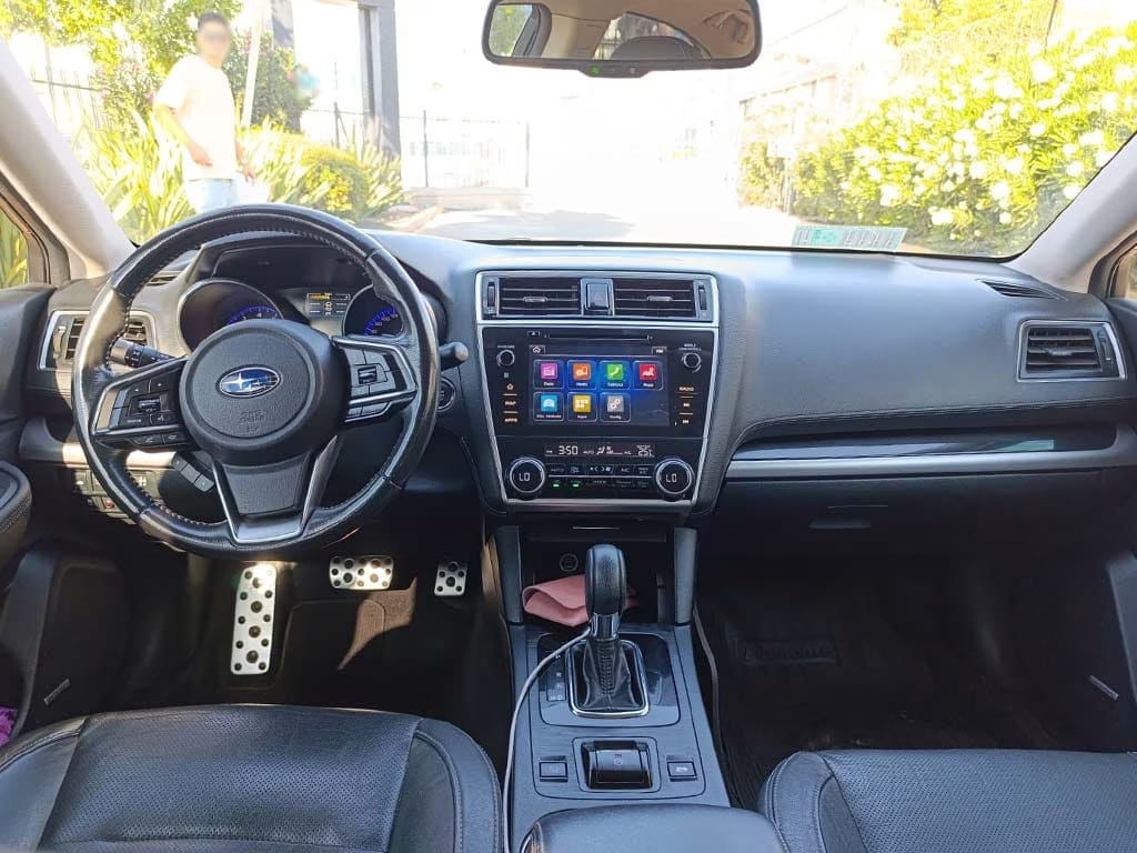 2019 Subaru Legacy Plata - Miniatura 8