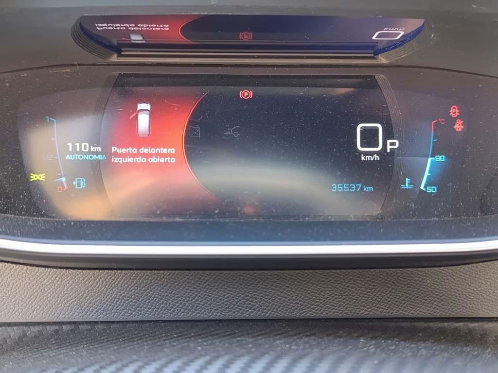 2023 Peugeot 2008 Gris - Miniatura 7