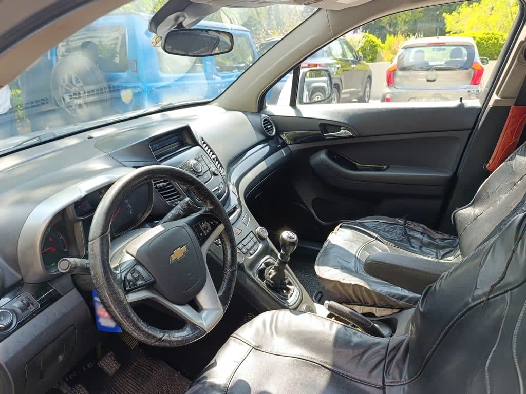 2016 Chevrolet Orlando Plata - Miniatura 6