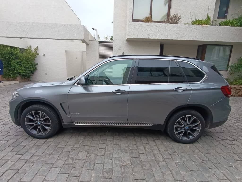2017 BMW X5 35i Gris - Miniatura 3