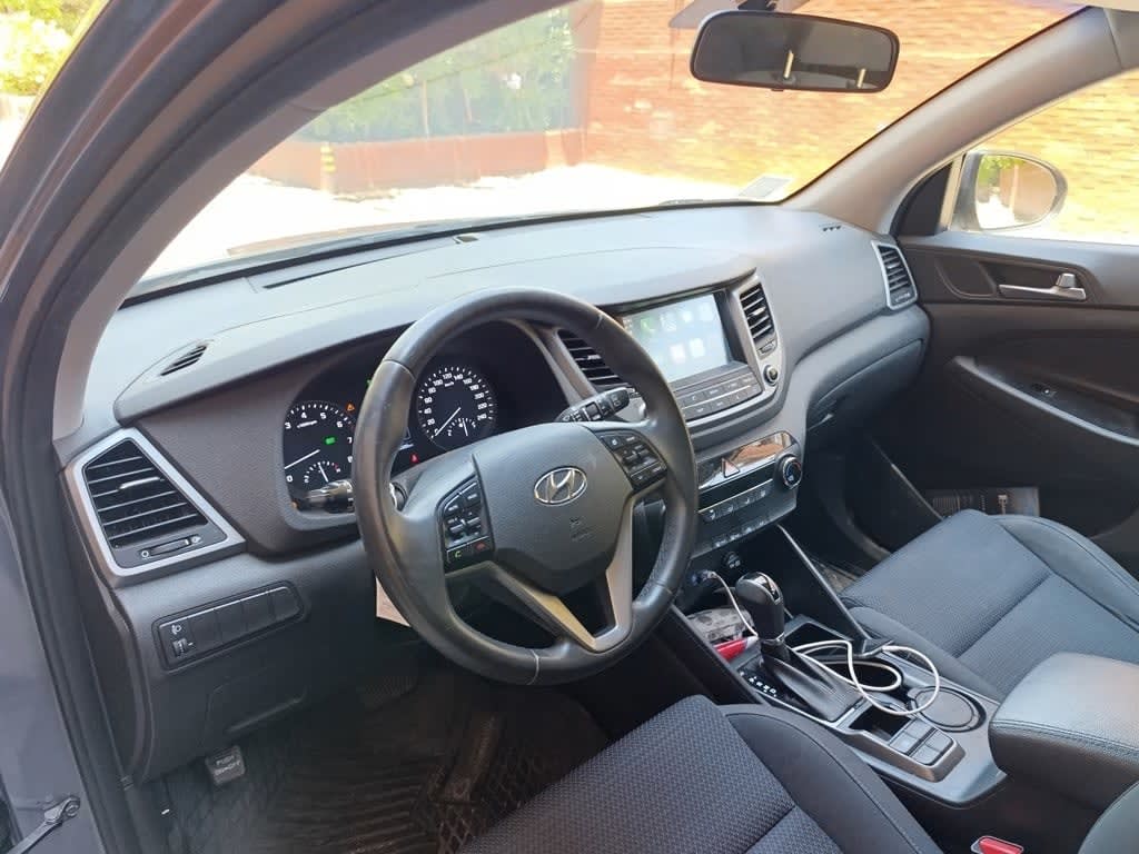 2017 Hyundai Tucson Gris - Miniatura 9