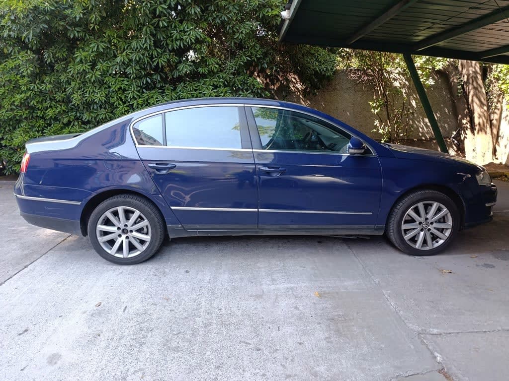 2007 Volkswagen Passat V6 Azul - Miniatura 10