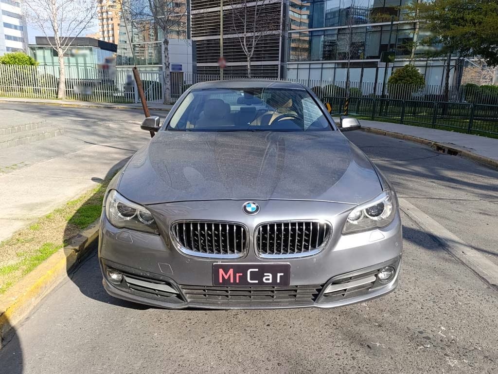 2015 BMW 520 Gris - Imagen 1