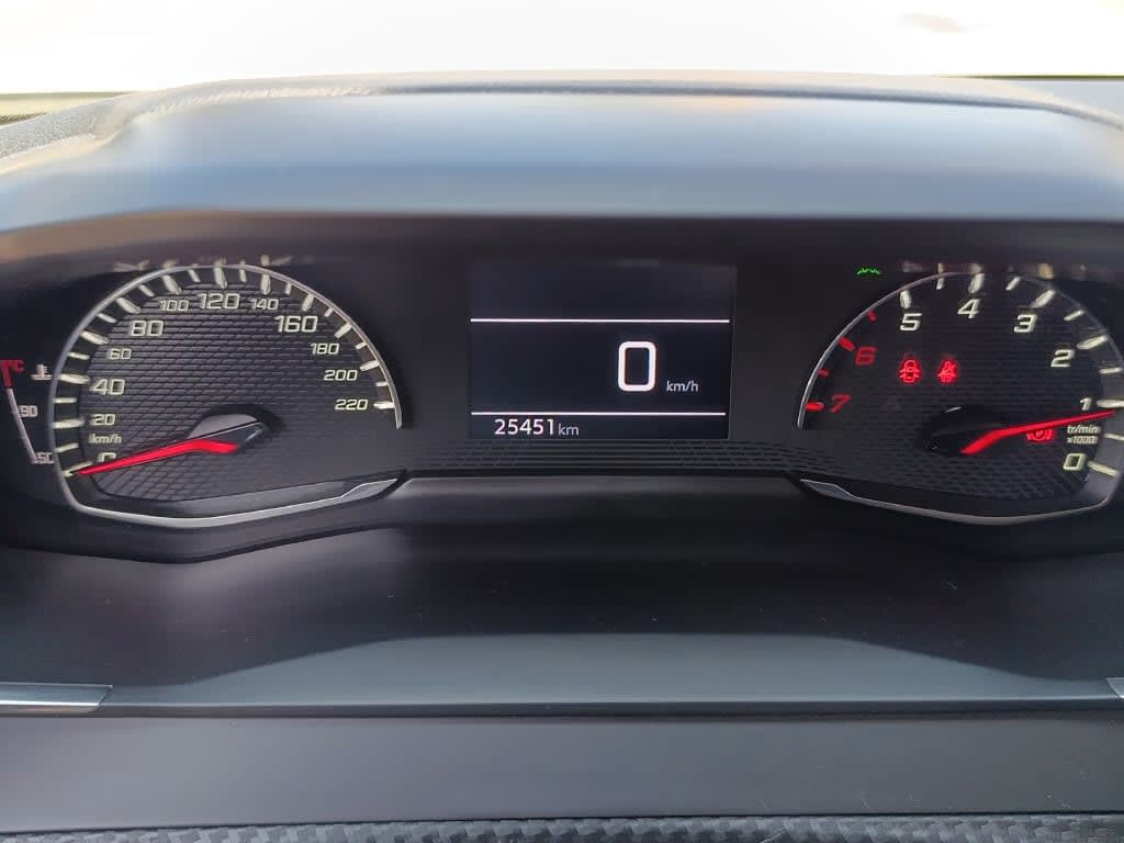 2022 Peugeot 2008 Blanco - Miniatura 7