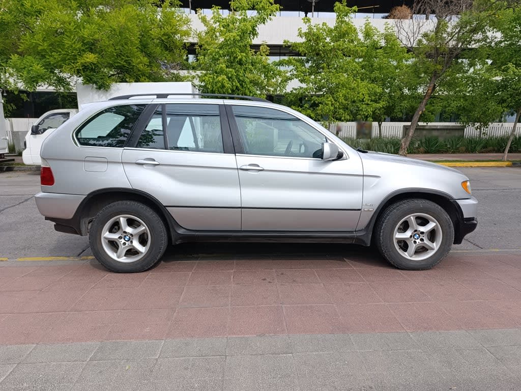 2003 BMW X5 Gris - Miniatura 3