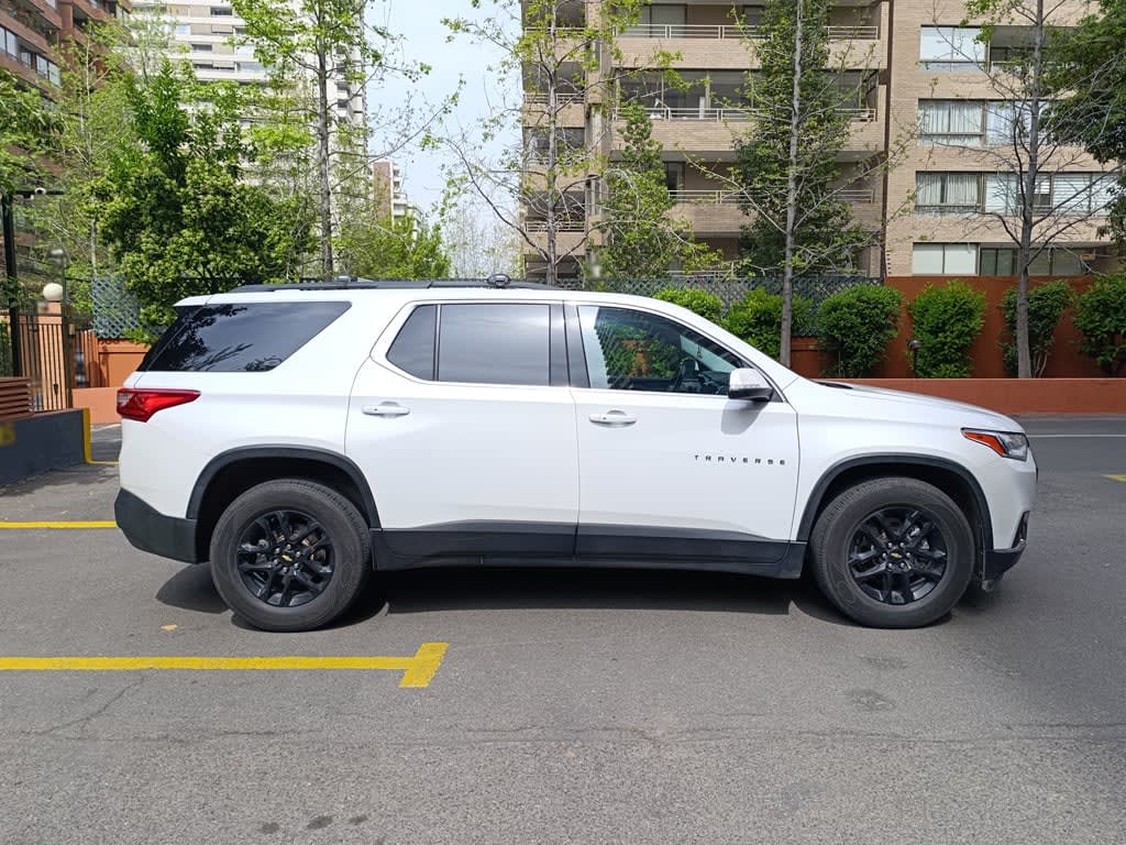 2022 Chevrolet Traverse Blanco - Miniatura 10