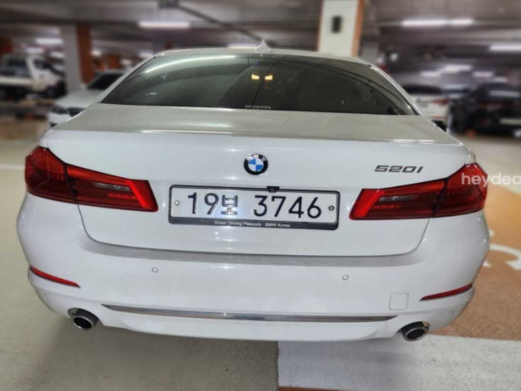 2018 BMW Serie 5 5 Series Ref 420597 Gasoline Blanco - Miniatura 2