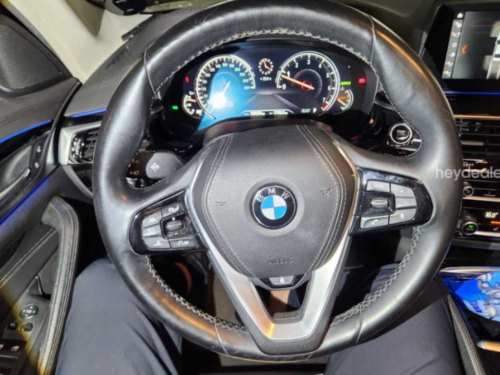 2018 BMW Serie 5 5 Series Ref 420597 Gasoline Blanco - Miniatura 10