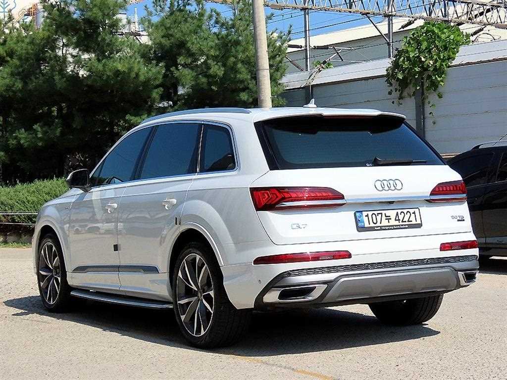 2022 Audi Q7 Ref 420592 Electricity Blanco - Miniatura 3