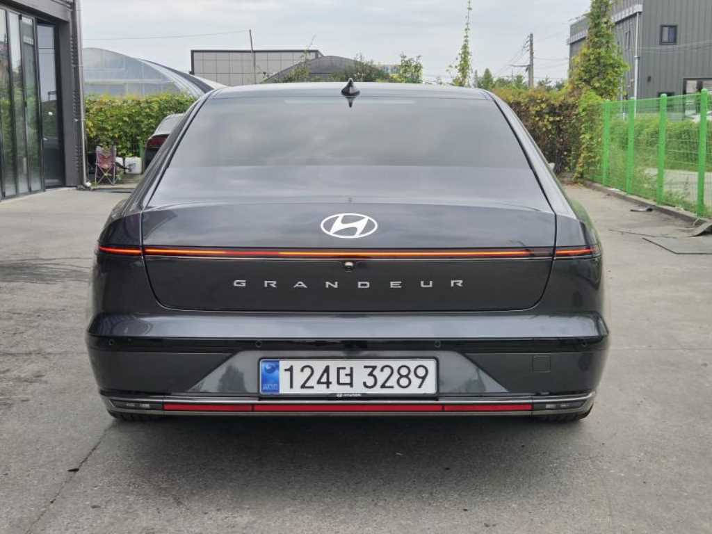 2023 Hyundai Grandeur Hybrid Gris - Miniatura 3