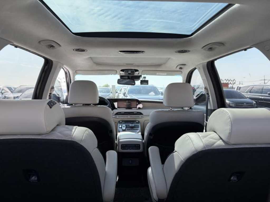 2022 Hyundai Palisade Diesel Negro - Miniatura 10