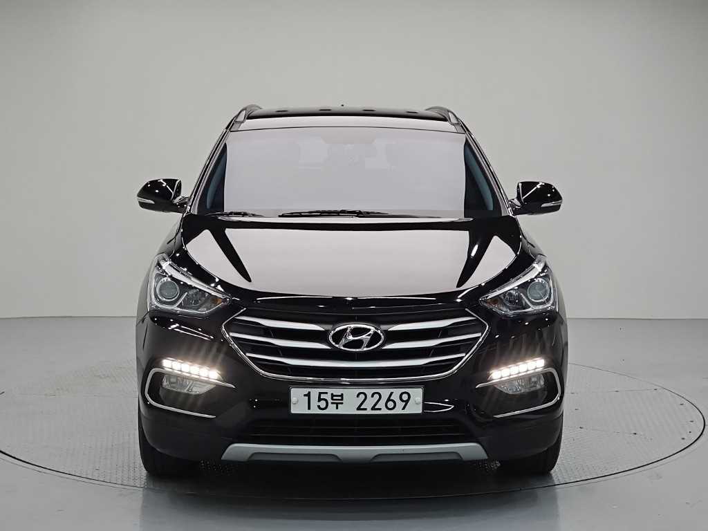 2016 Hyundai Santa Fe The Negro - Miniatura 2