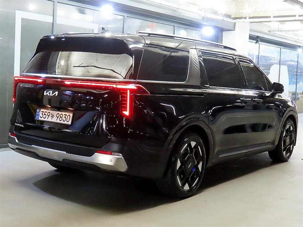 2024 KIA Carnival Ref 420466 Diesel Negro - Miniatura 4