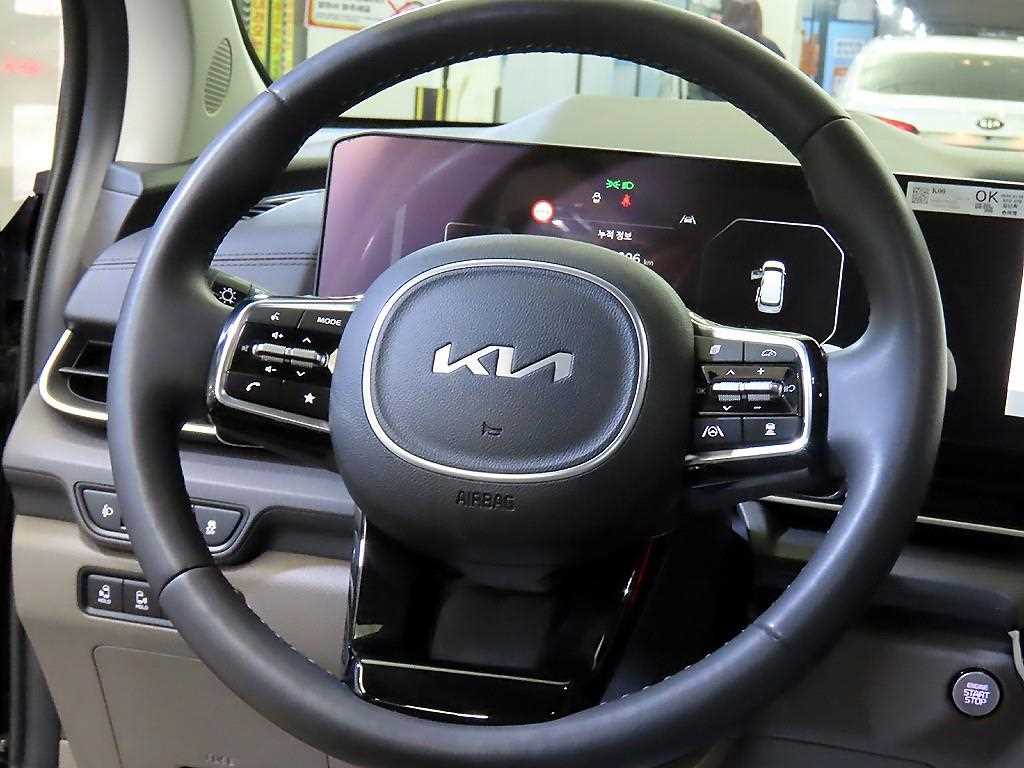 2024 KIA Carnival Ref 420466 Diesel Negro - Miniatura 8