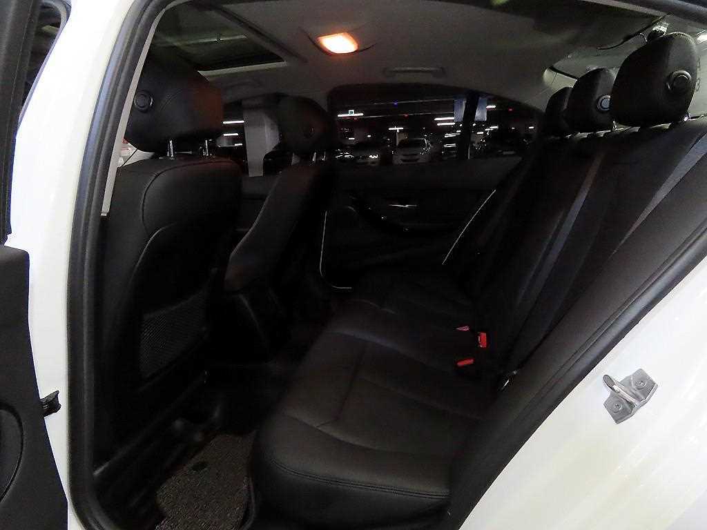 2016 BMW Serie 3 3 Series Ref 420580 Diesel Blanco - Miniatura 7