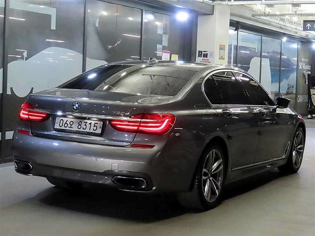 2018 BMW Serie 7 7 Series Ref 420579 Diesel Gris - Miniatura 4