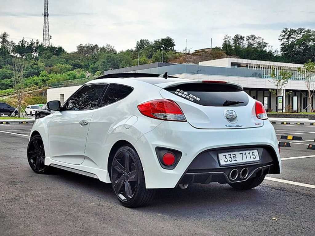 2014 Hyundai Veloster Turbo - Miniatura 4