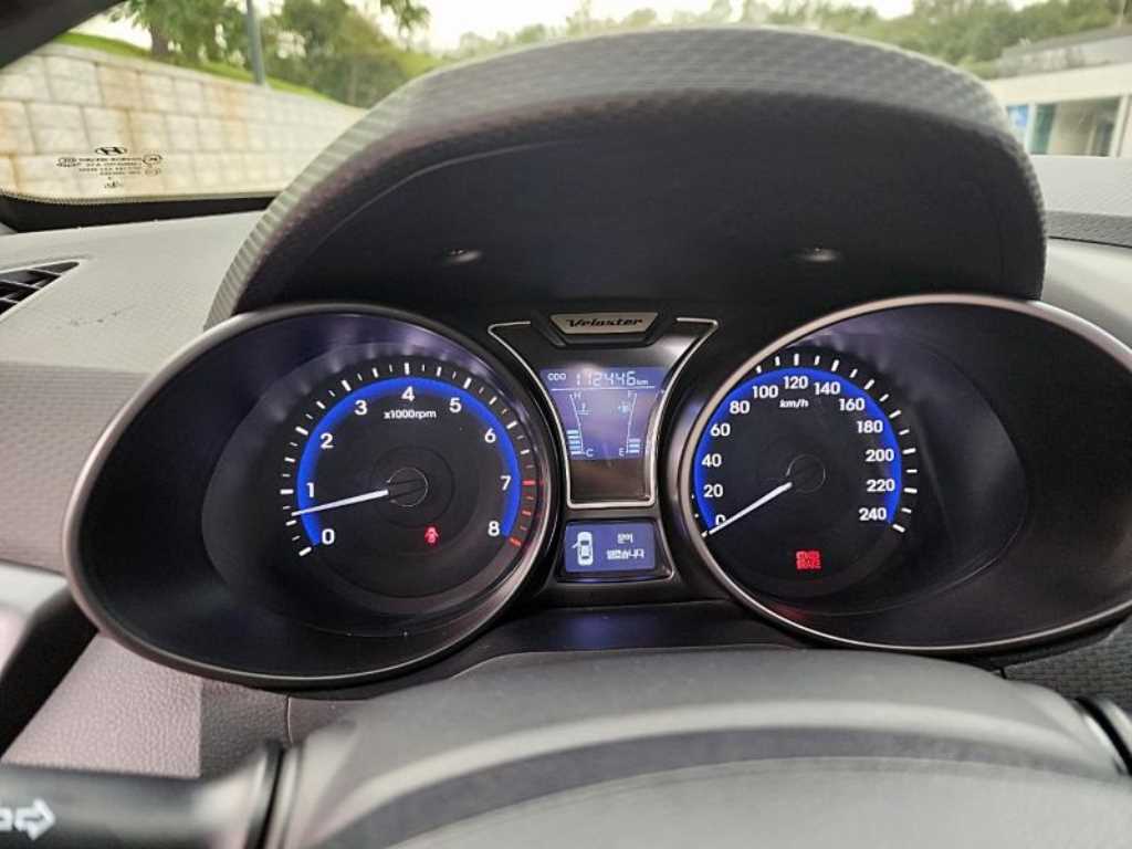 2014 Hyundai Veloster Turbo - Miniatura 10