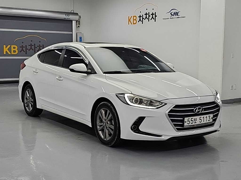 2016 Hyundai Avante AD Blanco - Miniatura 4