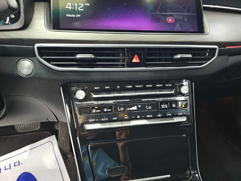 2020 Kia K7 Premier - Miniatura 10