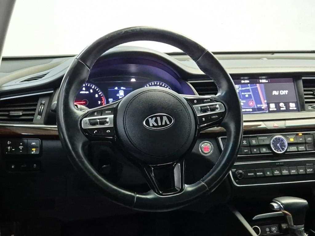 2019 Kia K7 2.4 Blanco - Miniatura 9