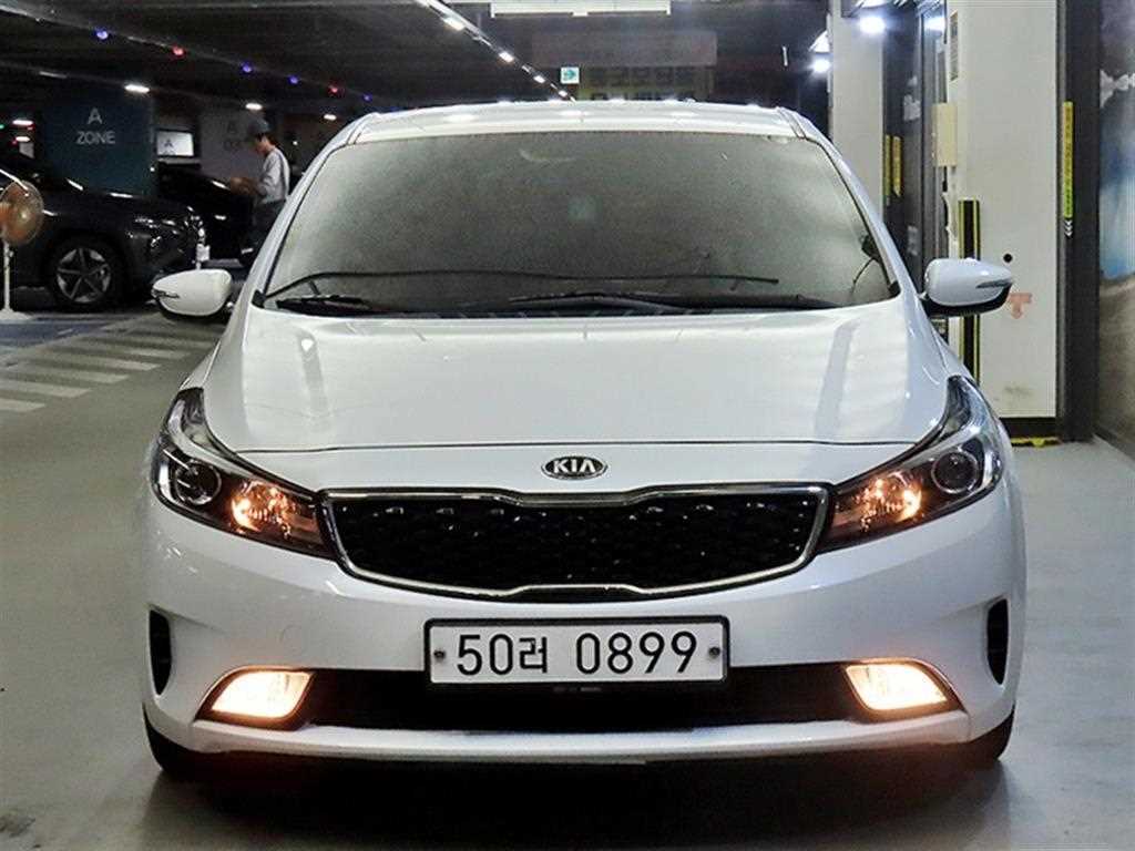 2016 Kia K3 1.6 Blanco - Miniatura 2