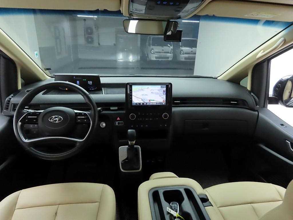 2023 Hyundai Staria Ref 420686 Diesel Gris - Miniatura 7